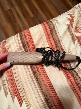 Remington hair straightener